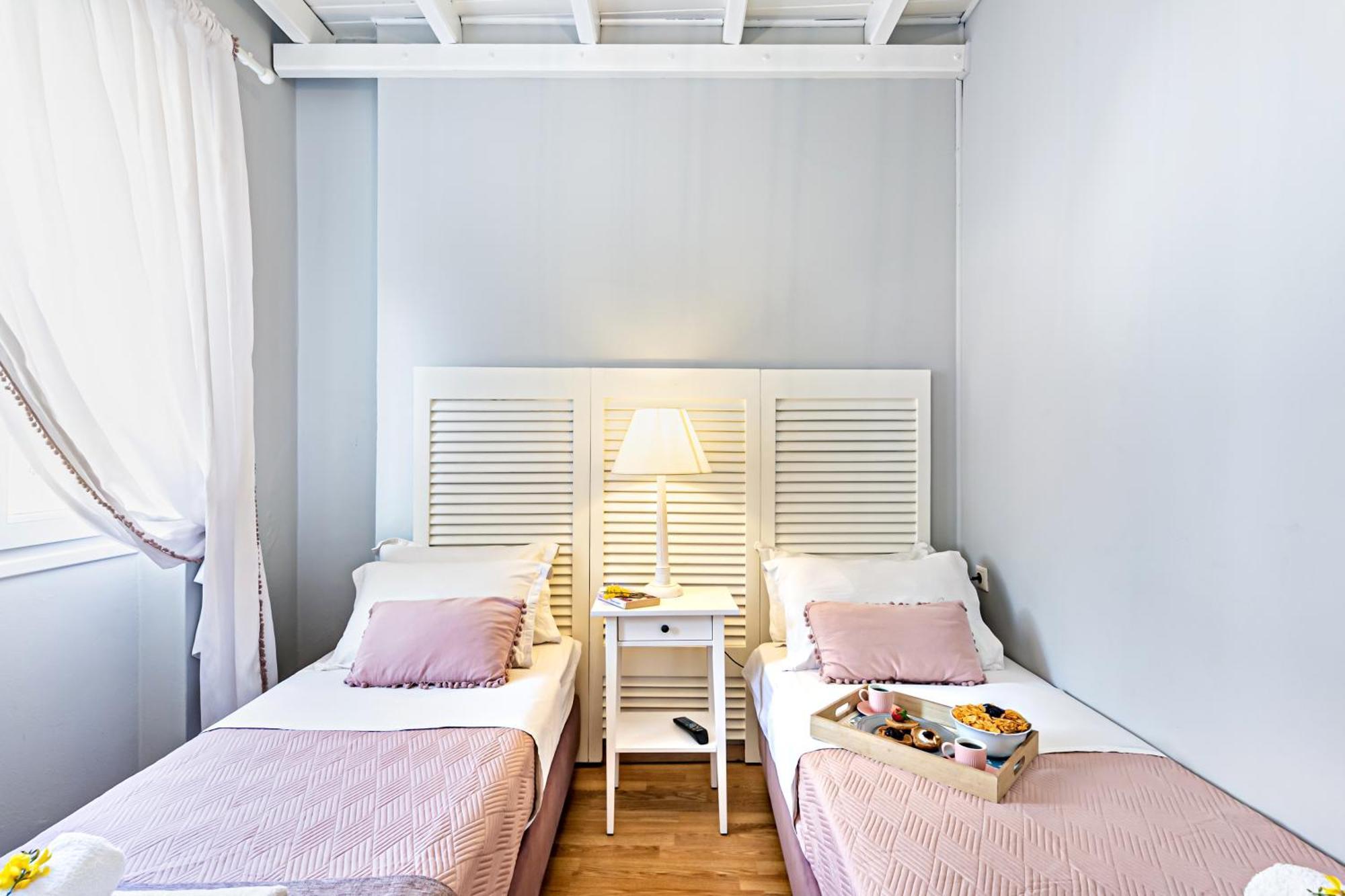 2bdr Floor Apartment-heart Of Corfu Old Town *